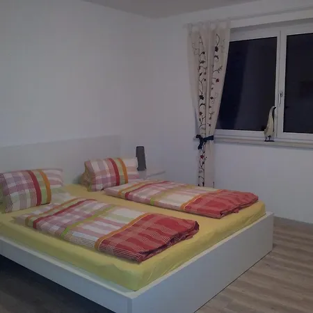 Haus Am Bach شقة